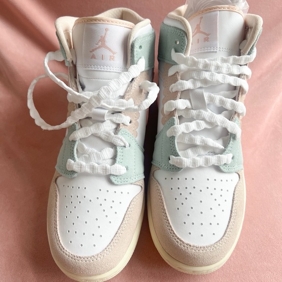 Jordans - Picture 4 of 5